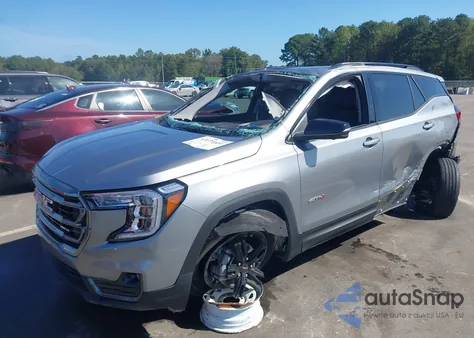 2024 GMC Terrain Awd At4 z USA, uszkodzony, nr VIN 3GKALYEG3RL343292